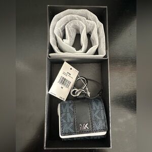 Michael Kors Blue Signature Airpods Case